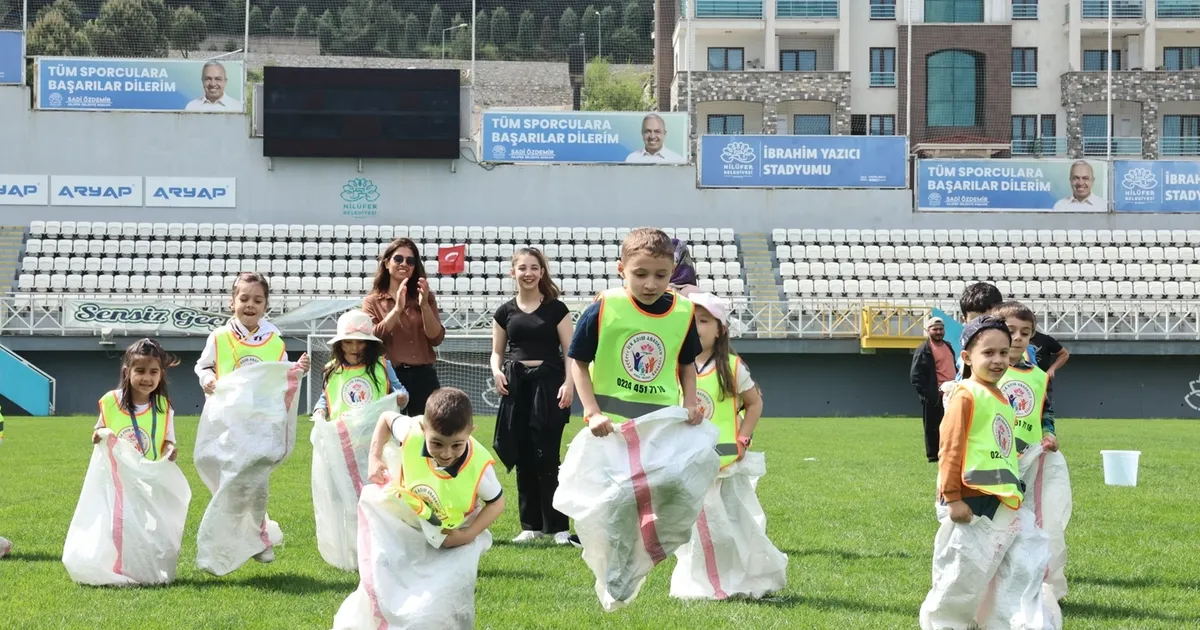 bursa-niluferde-miniklerden-tatli-mucadele-qIlAznPr.webp