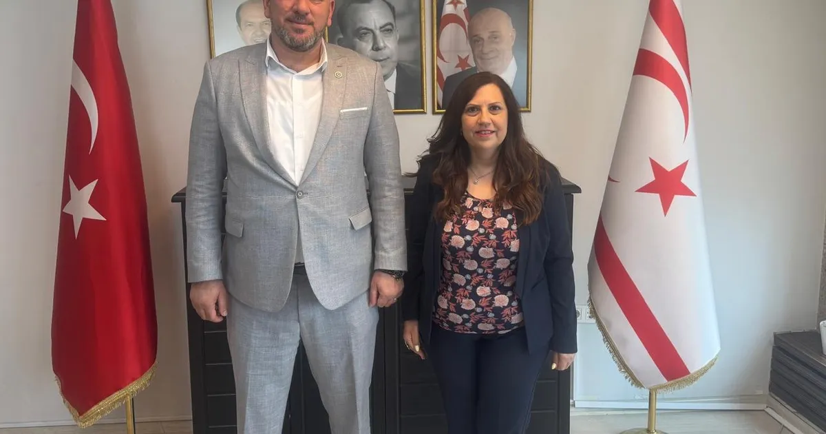 ege-bolgesi-is-insanlari-federasyonundan-onemli-ziyaret-gJtmQks3.webp