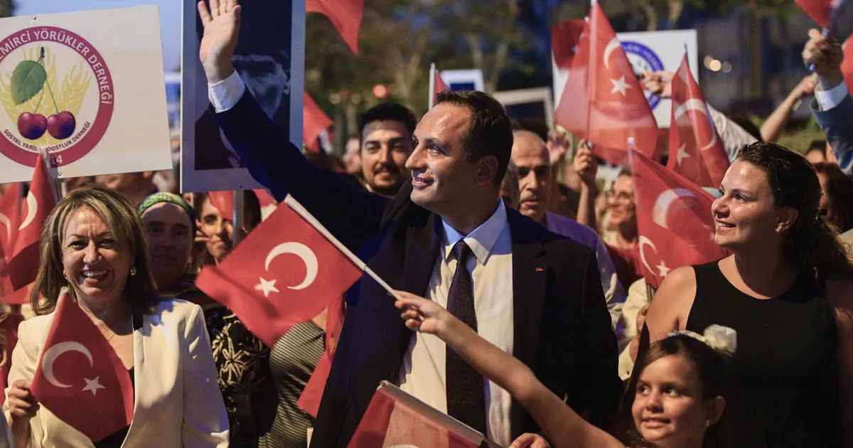 izmir-bornovada-19-mayis-coskusu-heyecani-pLJhLOeJ.webp