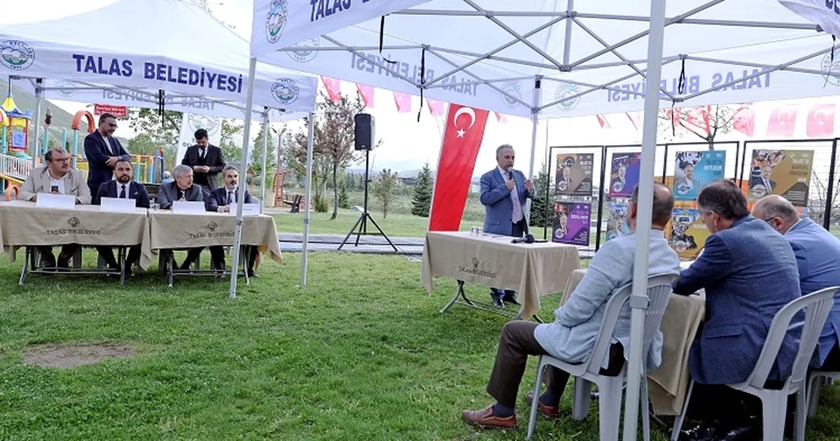 kayseri-talasta-vatandaslar-baskan-yalcina-soruyor-E4kGskcO.webp