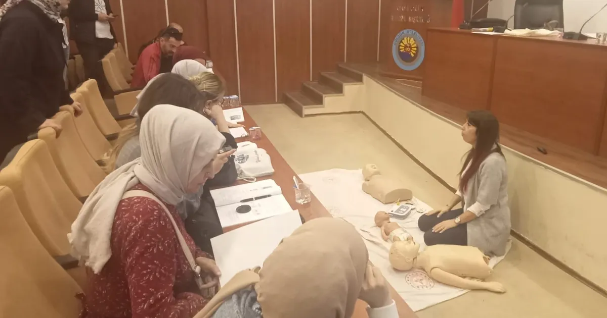 kocaeli-golcukte-personele-ilk-yardim-egitimi-IBuUShzW.webp
