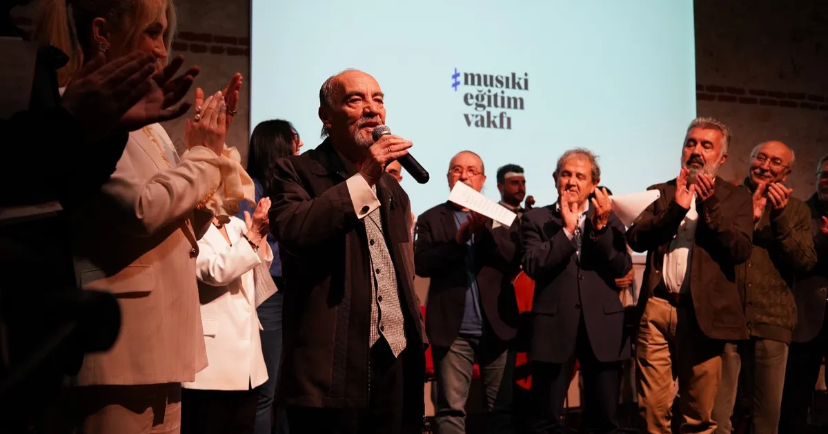 musiki-egitim-vakfindan-umit-gurelmana-vefa-konseri-wyatdfQ1.webp