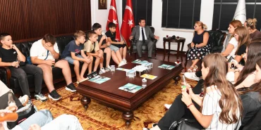 Bosnalı öğrencilerden Erkan Aydın’a ziyaret